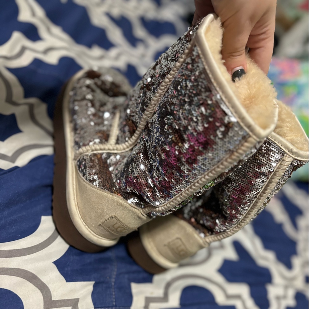 Sparkle Uggs ✨✨✨